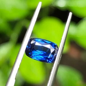 Natural blue shapire un heated